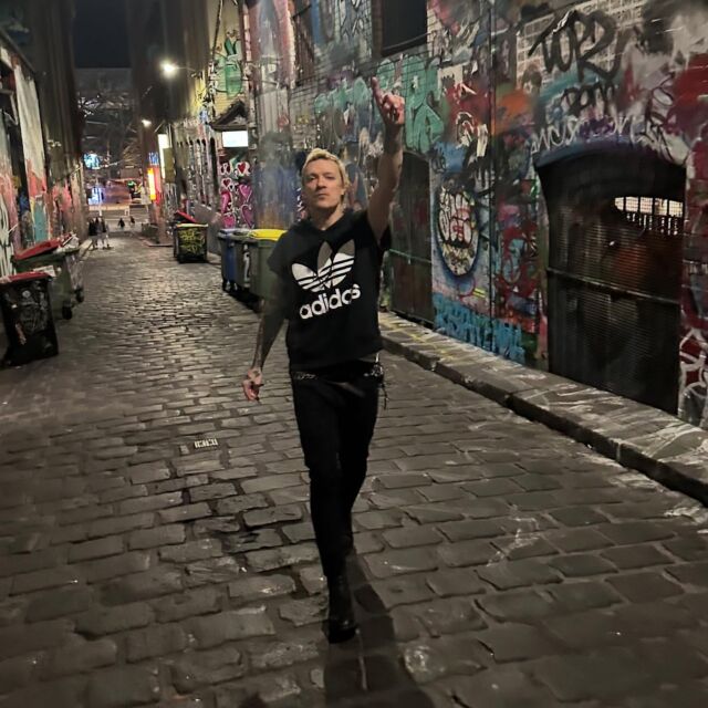 I got Big news from the underground Melbourne art scene ,,,,, 
Me ! 

✊😃 
See u tonight Melbourne ! 
L H 🔥🕶️
#theprodigy 
#weliveforthebeats