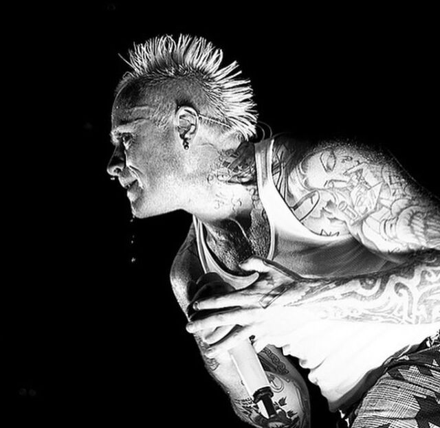 6 YEARS ON ,,
WE MISS U SO MUCH BROTHER, 
UR FIRE WILL NEVER FADE, 

L H & MAXIM X

#theprodigy 
#flinty 

Photos by Fuck knows
